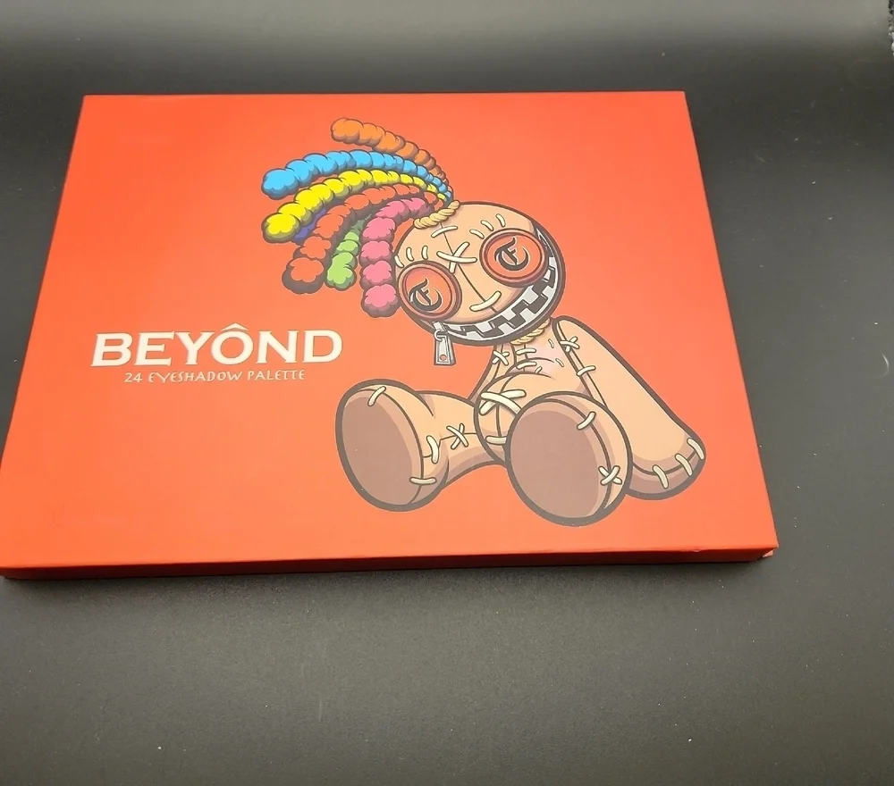 Beyond 24R Shimmer Matte Eyeshadow Palette 24 Color New